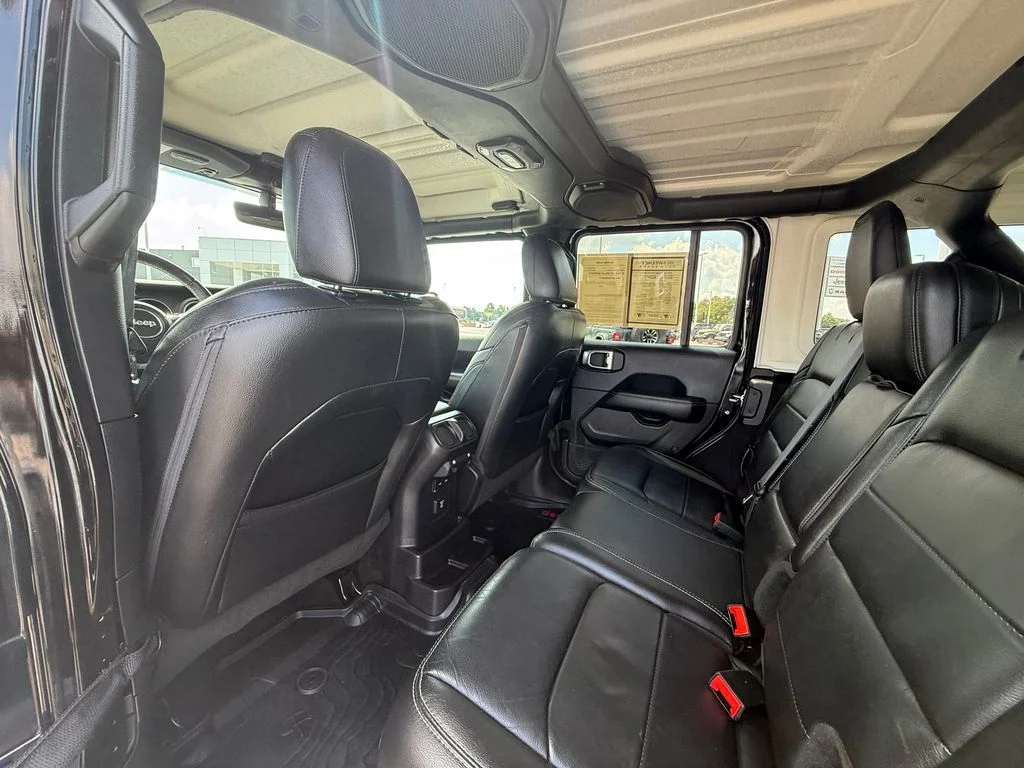 Used 2018 Black Jeep Unlimited Sahara image 21