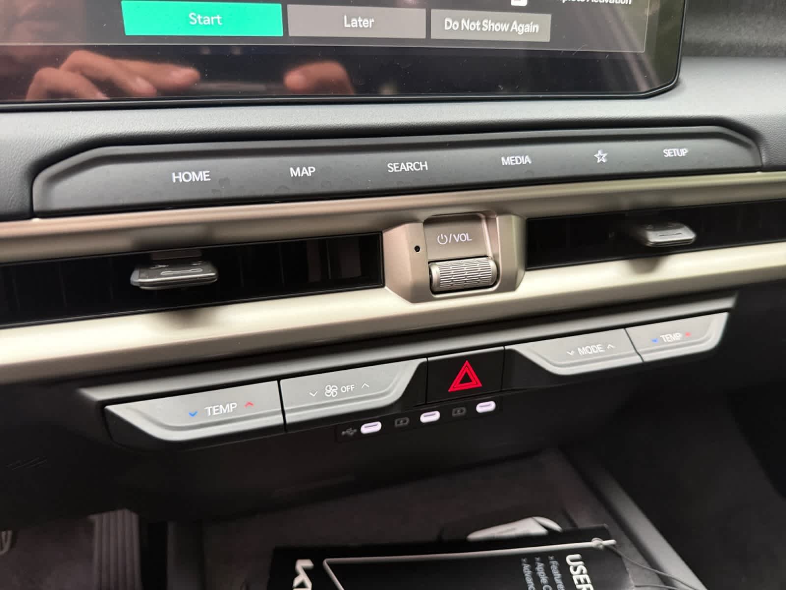 New 2027 Glacial White Pearl Kia EX image 17