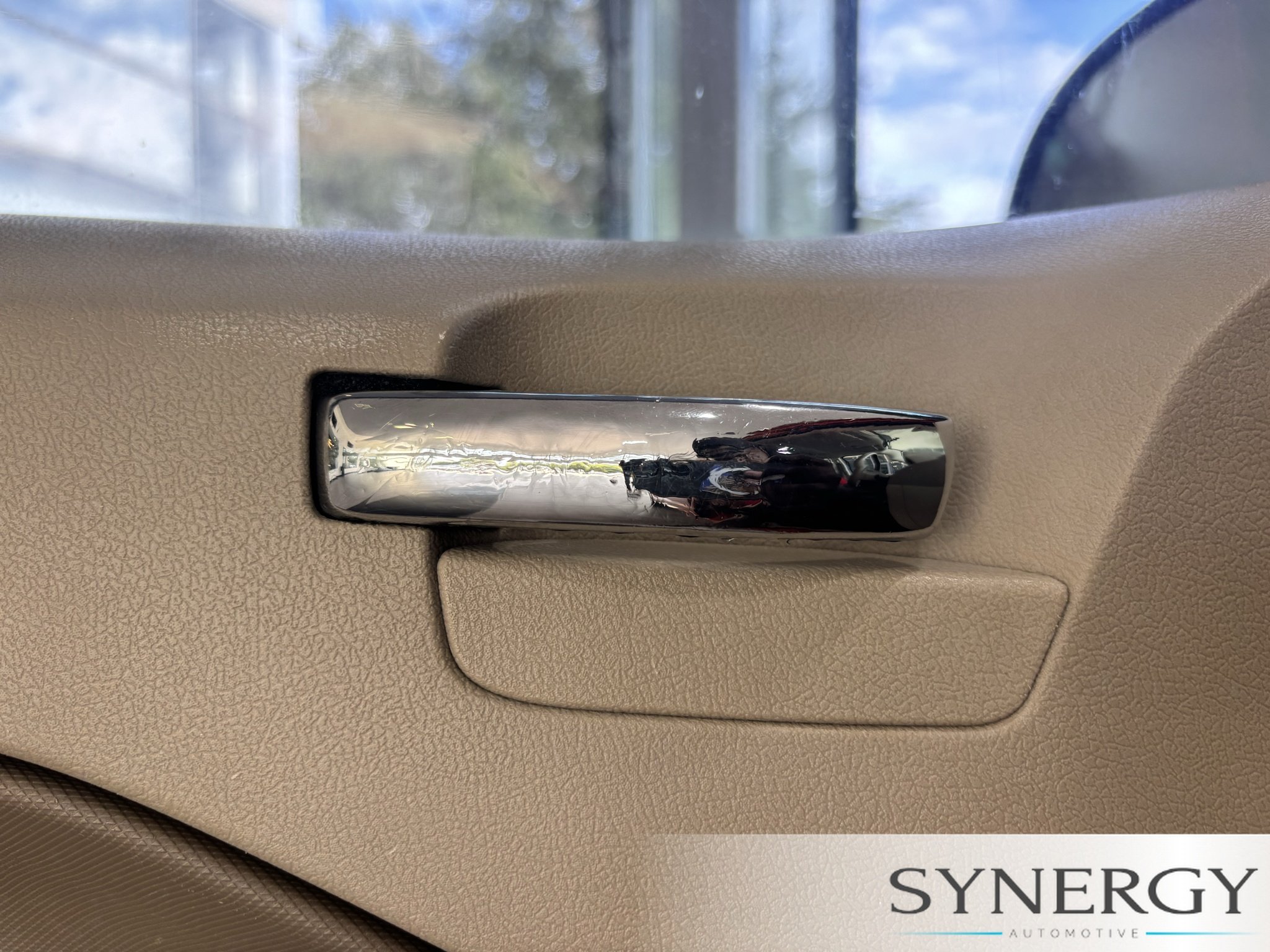 Used 2008 Sunburst Orange Pearlcoat Dodge SE image 15