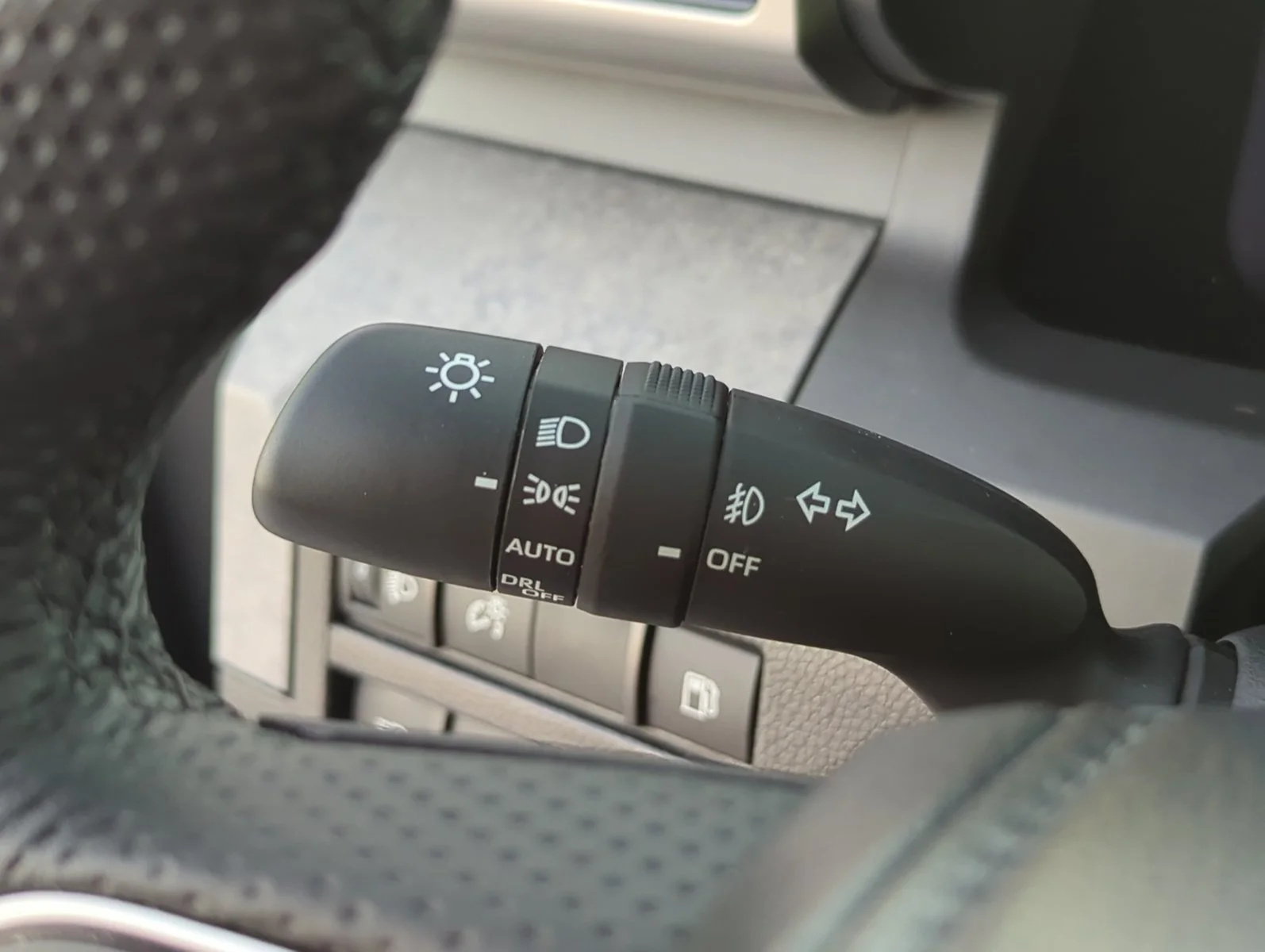 Used 2026 Bronze Oxide Toyota Trailhunter Hybrid image 21