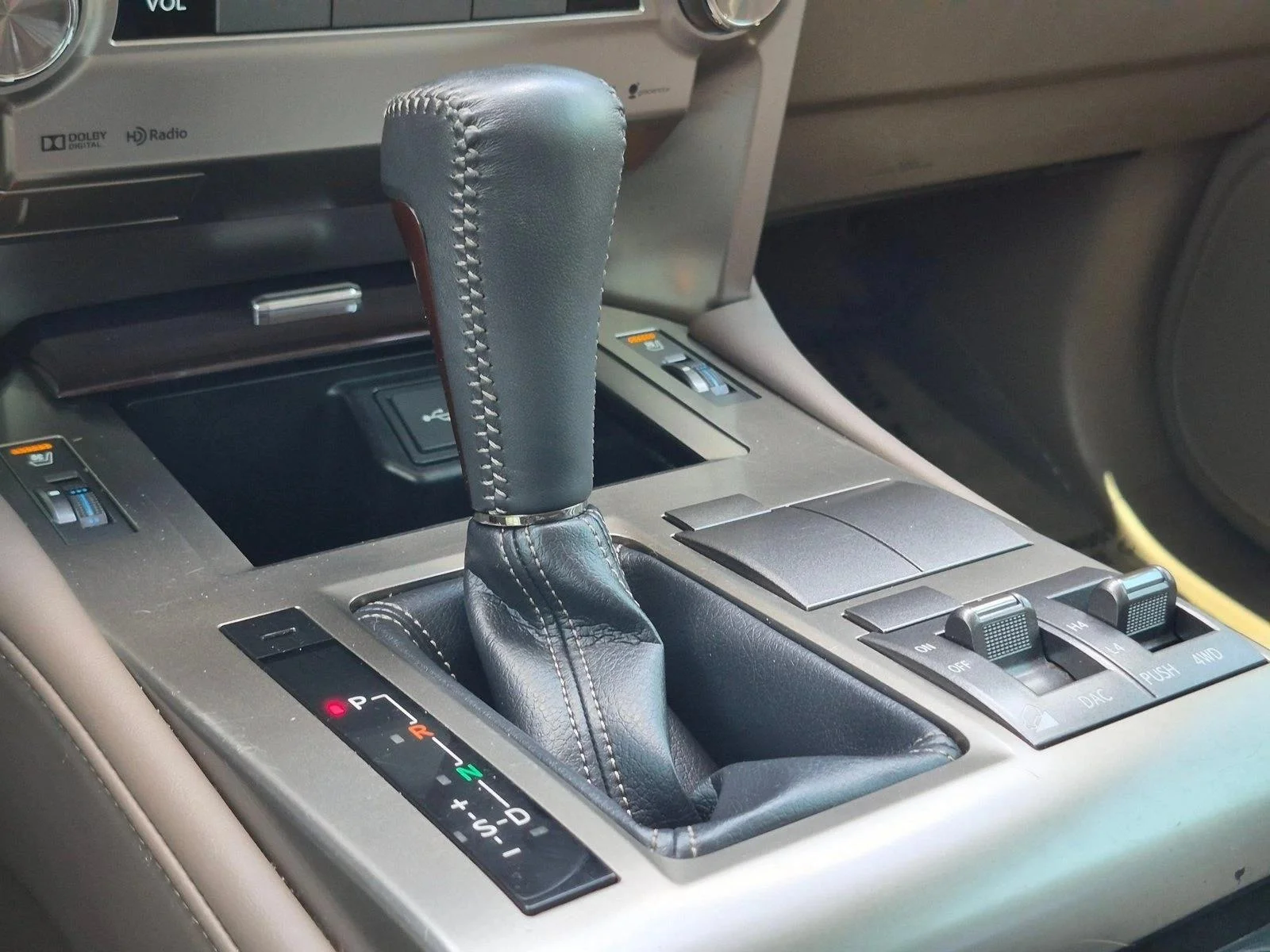 Used 2019 Nebula Gray Pearl Lexus GX 460 image 15