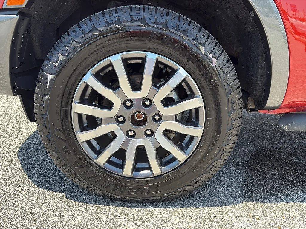 Used 2019 Hot Pepper Red Metallic Tinted Clearcoat Ford  image 9