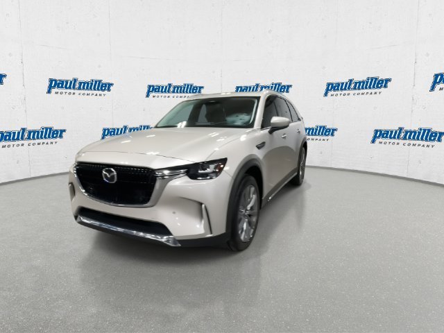 Certified Used 2024 Silver Mazda 3.3 Turbo Premium image 4