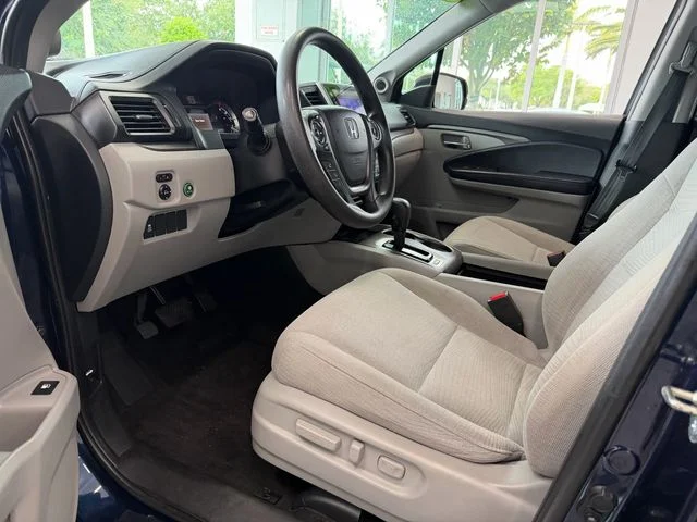Used 2016 Blue Honda EX image 6