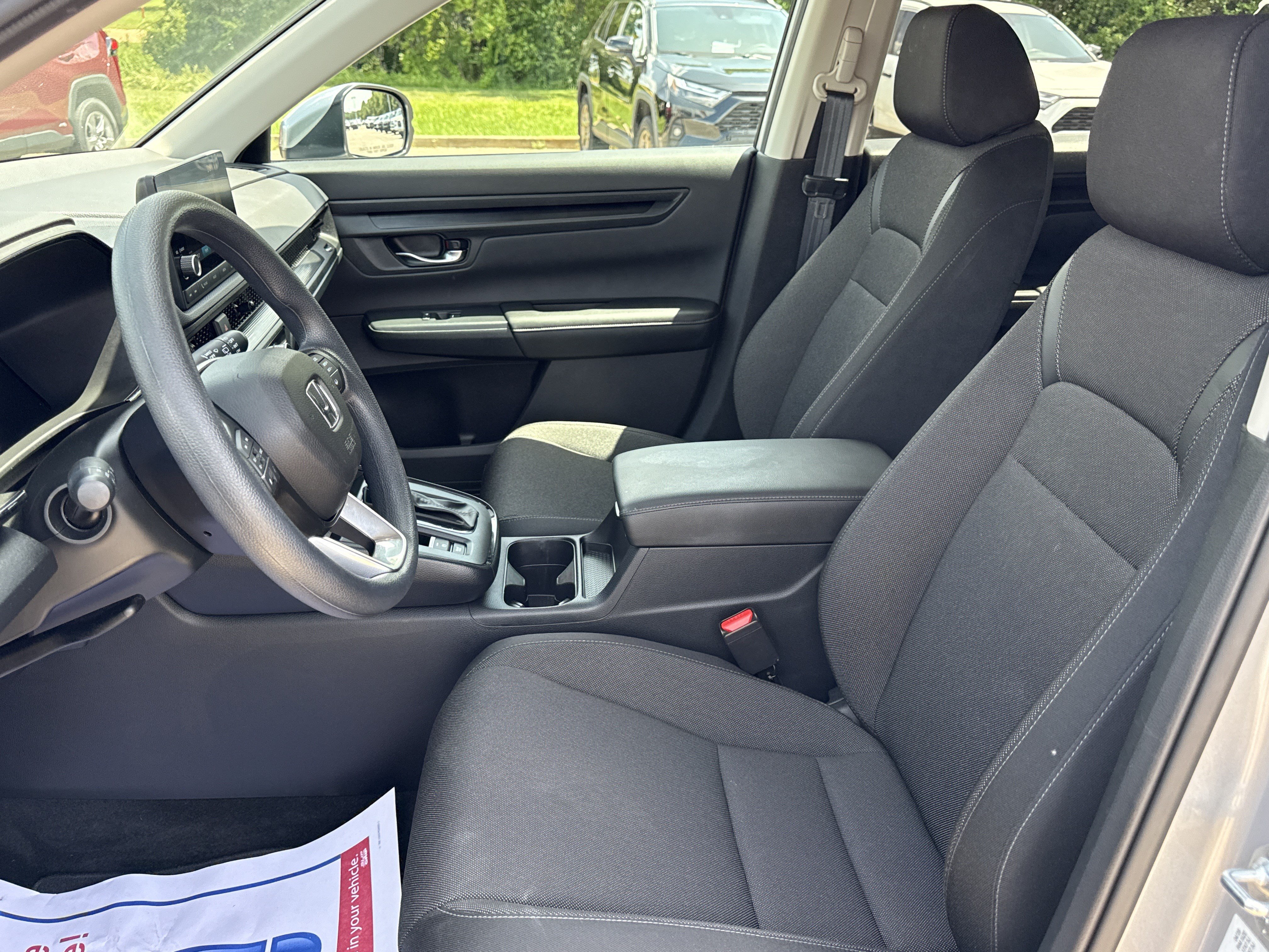 Used 2025 Solar Silver Metallic Honda LX image 11