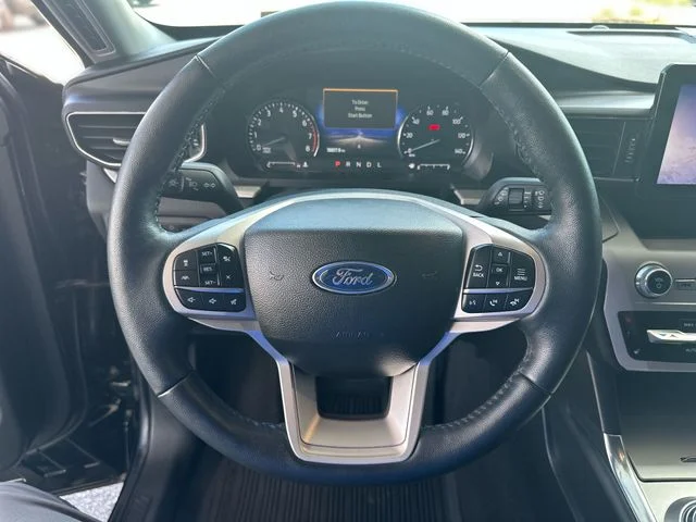 Used 2023 Black Ford XLT image 15