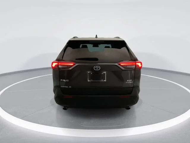 Used 2022 Gray Toyota XLE image 3