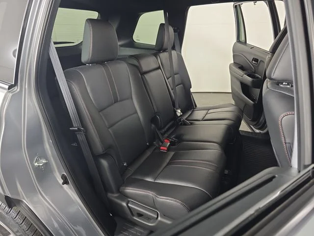 Used 2023 Silver Honda TrailSport image 28