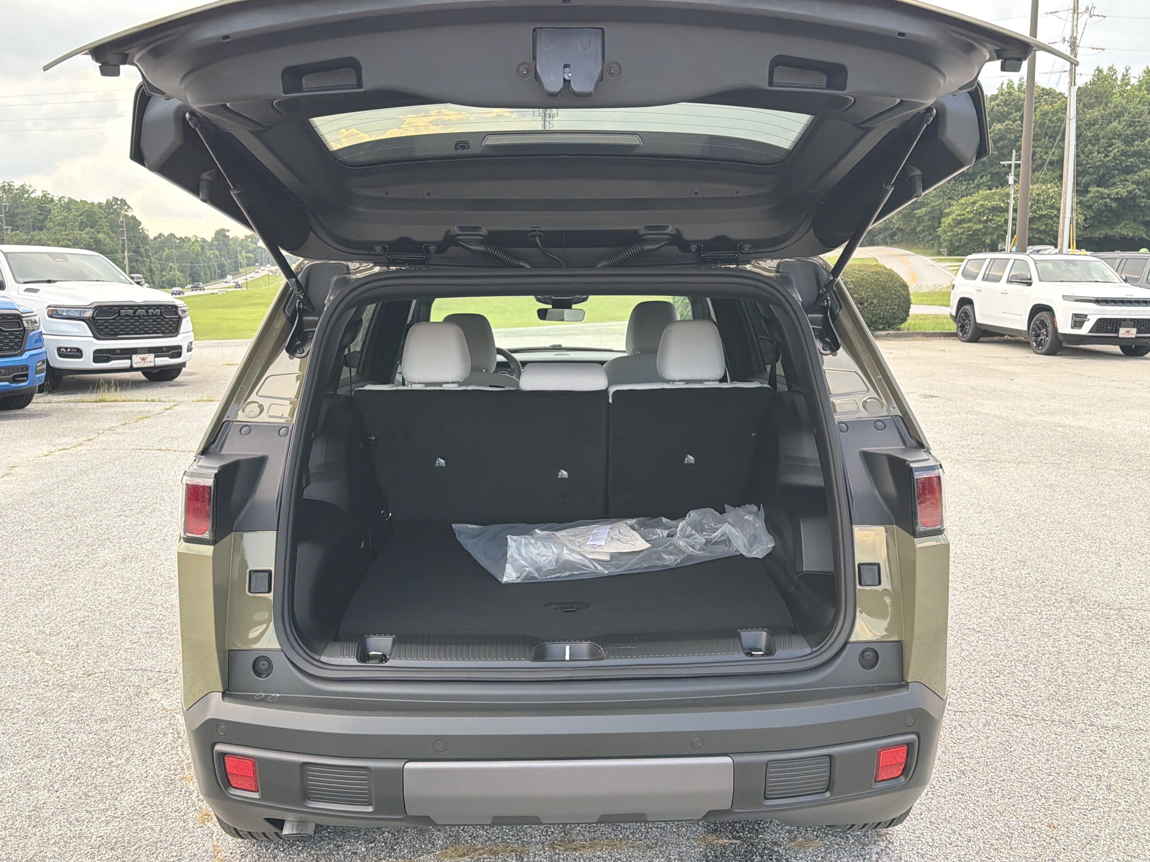 New 2026 41 Exterior Paint Jeep Laredo image 19