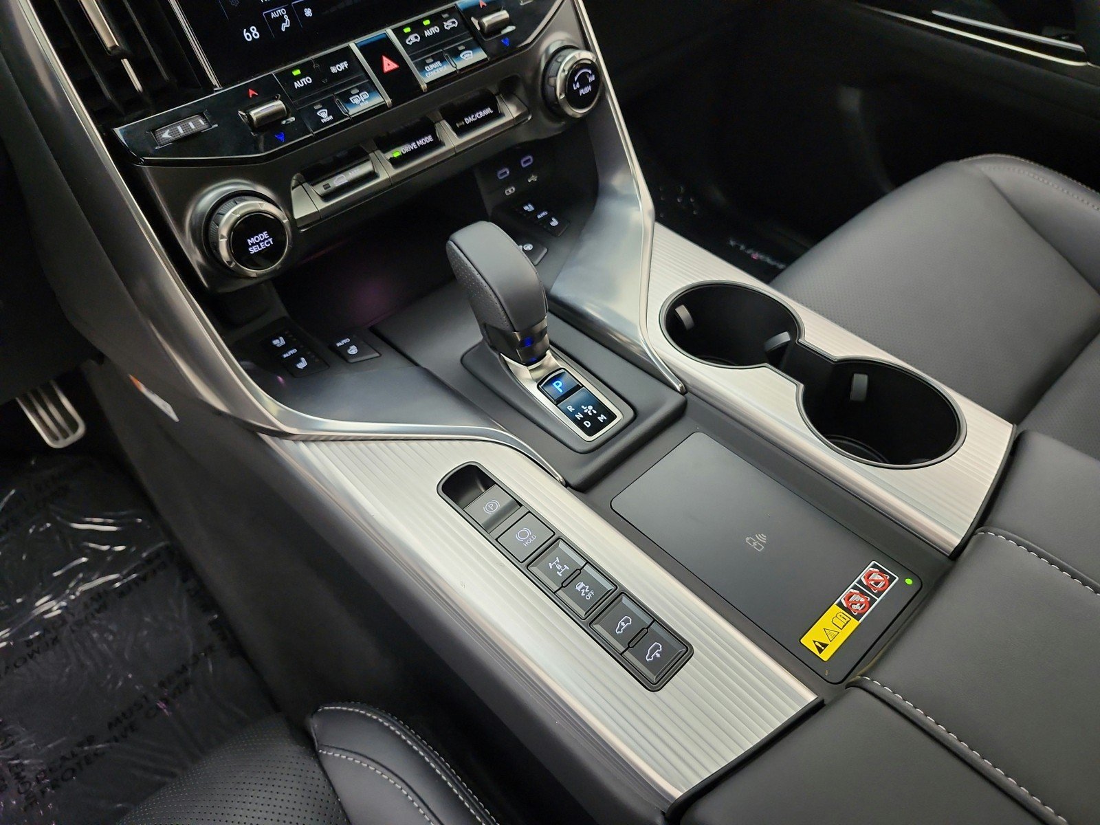 Used 2025 Caviar Lexus LX 700h F SPORT 4WD image 11