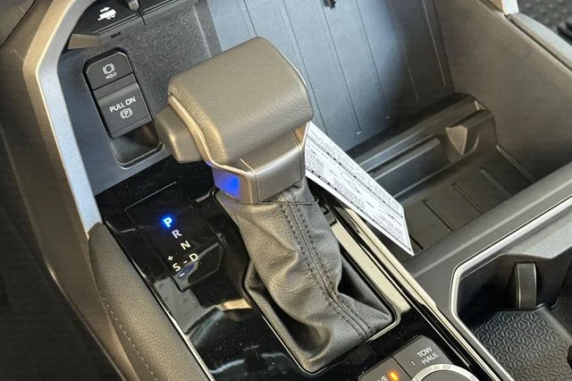 2026 Toyota Tundra Limited - Photo 24