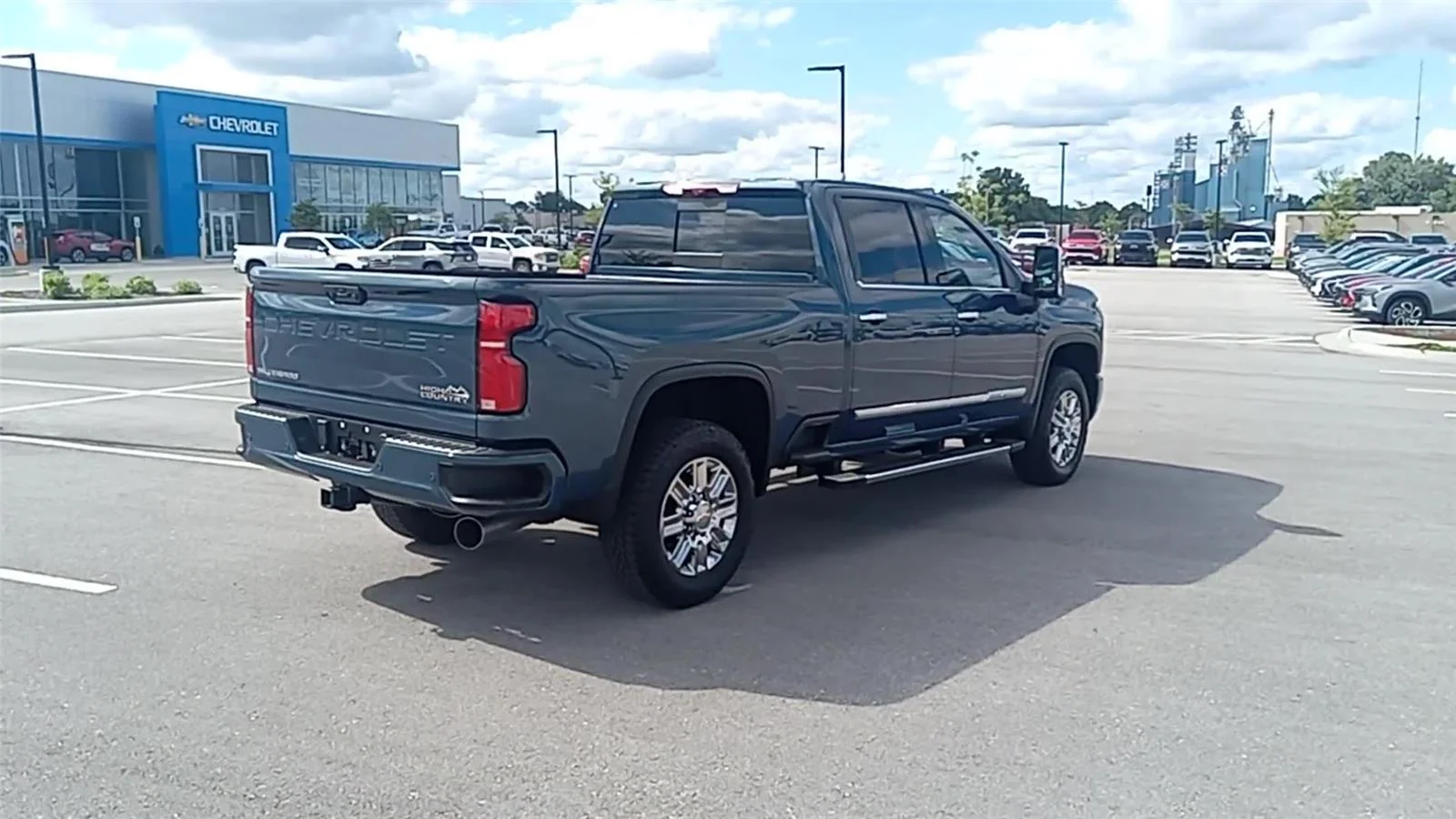 New 2026 Lakeshore Blue Metallic Chevrolet High Country image 8
