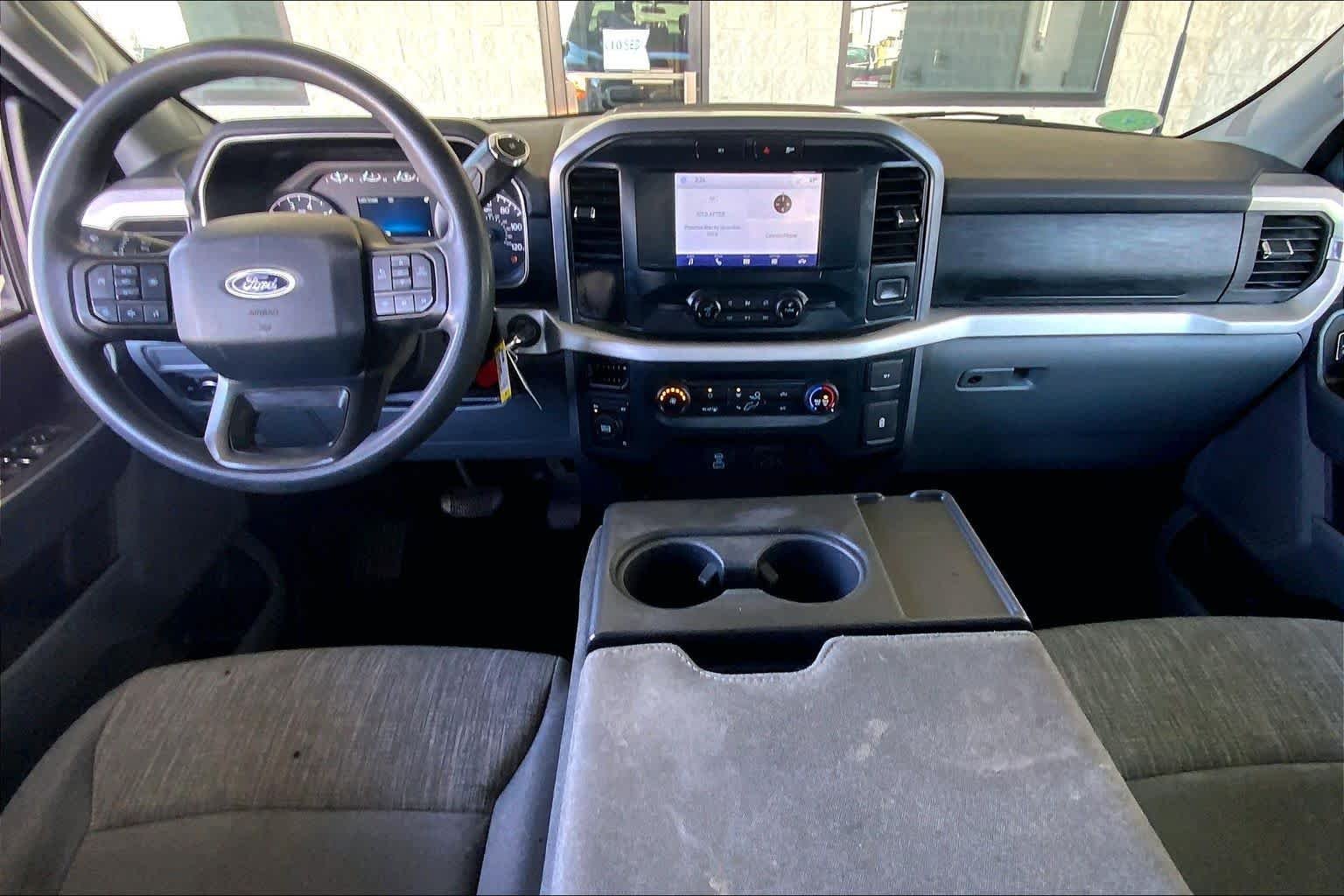 Used 2022 Agate Black Metallic Ford XLT image 32