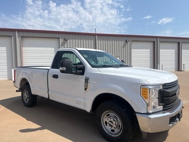 Used 2017 White Ford XL image 3