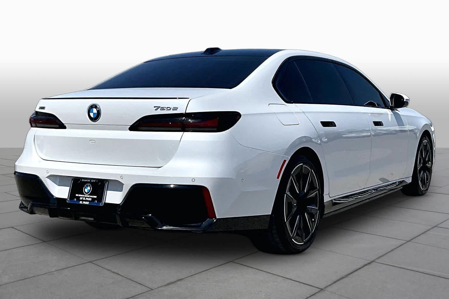 Used 2025 Mineral White Metallic BMW 750e xDrive image 12