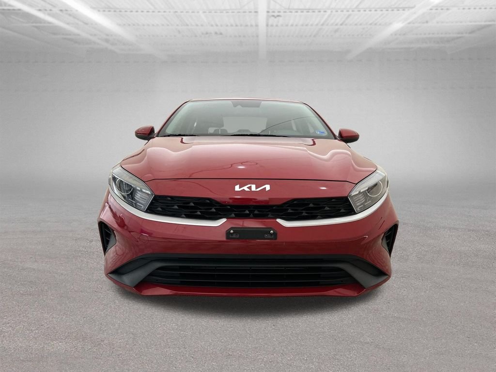 Used 2023 Red Kia LXS image 9