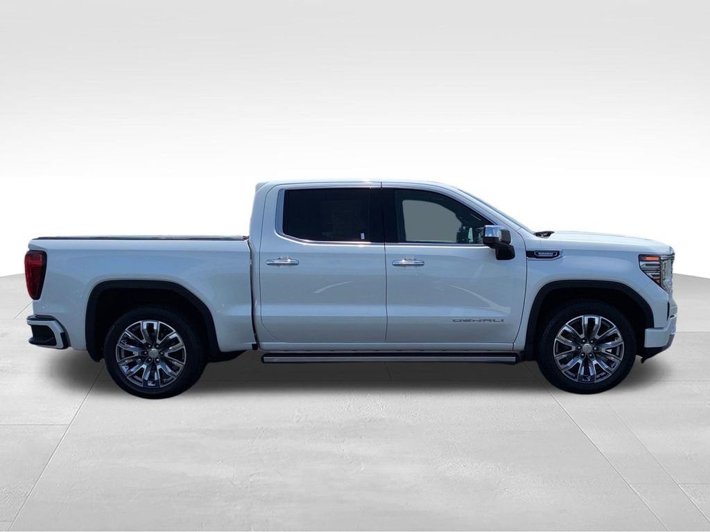 Used 2023 White GMC Denali image 6