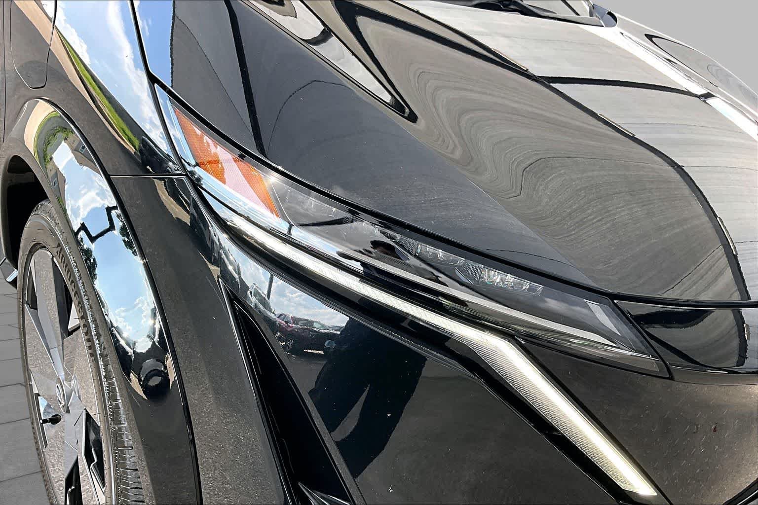 Used 2024 Black Diamond Pearl Nissan PLATINUM+ image 27