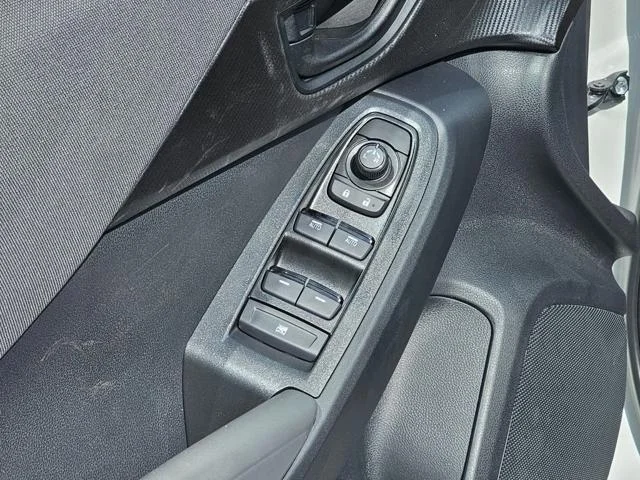 New 2026 CRYSTAL WHITE PEARL Subaru Base image 15