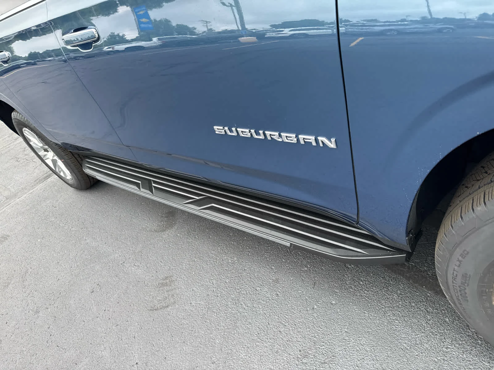 2026 Chevrolet Suburban Premier - Photo 15