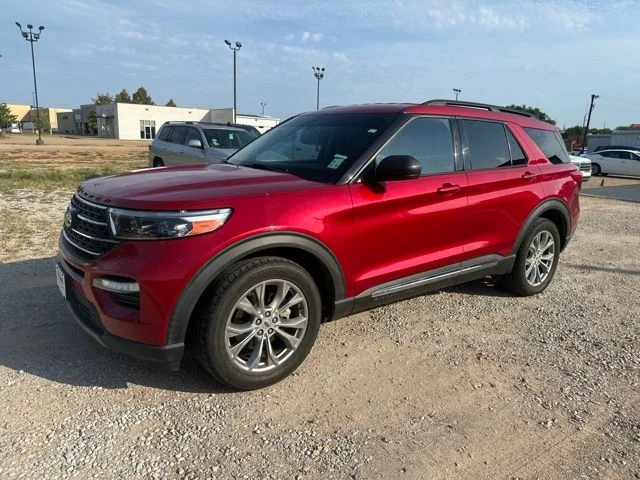 Used 2021 Red Ford XLT image 6