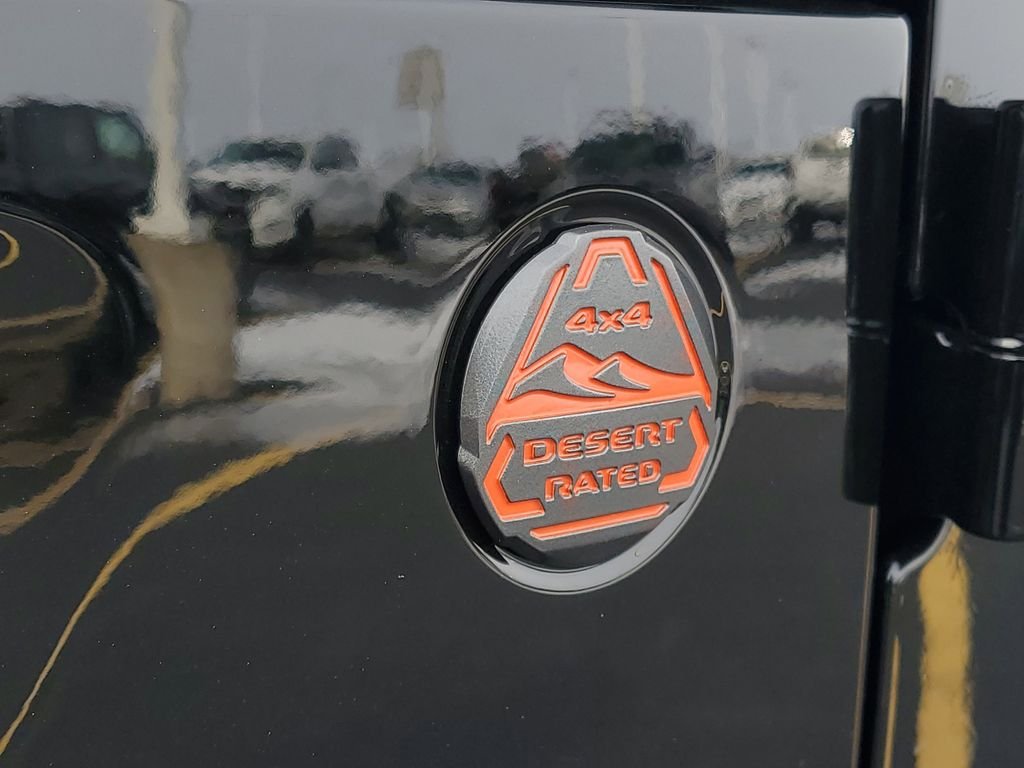 New 2026 Black Clearcoat Jeep Mojave image 7
