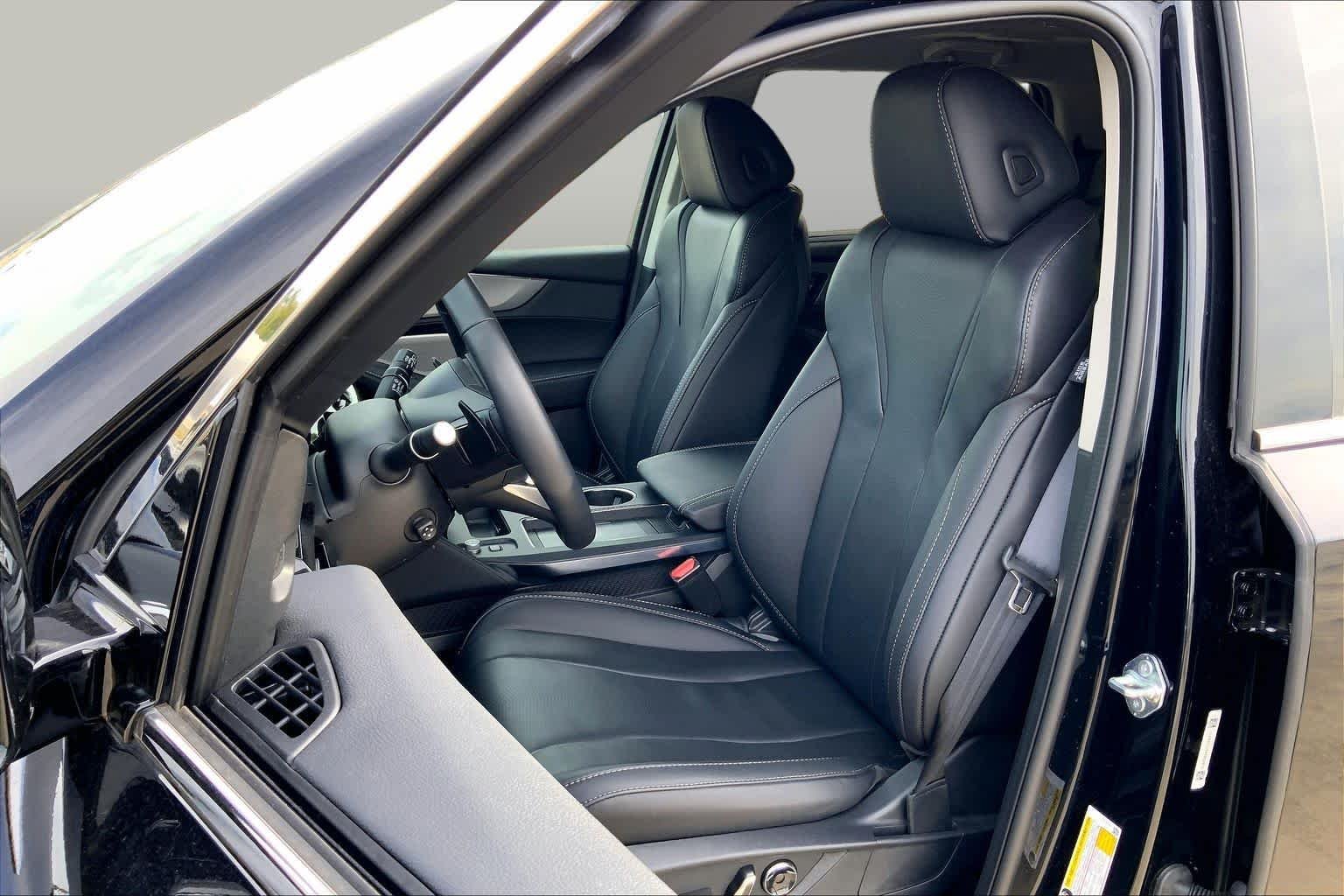 Used 2026 Majestic Black Pearl Acura w/Technology Package image 8