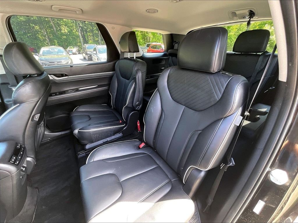 Used 2023 Black Hyundai SEL image 26