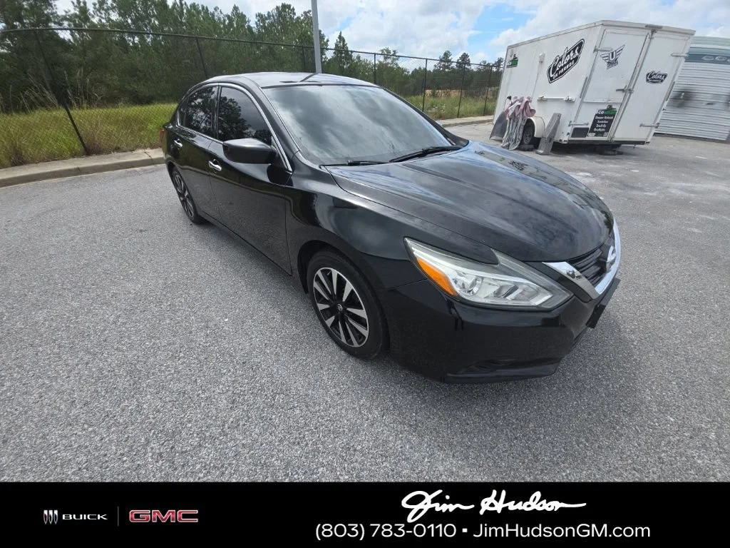 Used 2018 Black Nissan 2.5 SV image 7