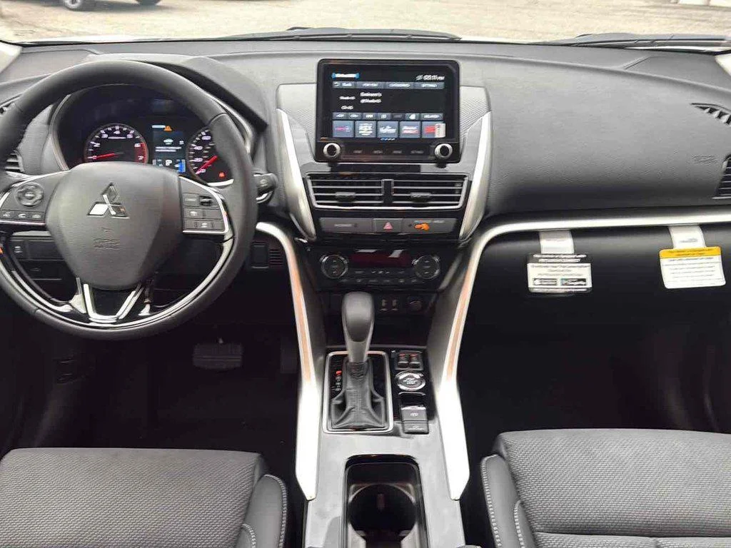 2026 Mitsubishi Eclipse Cross SE - Photo 15