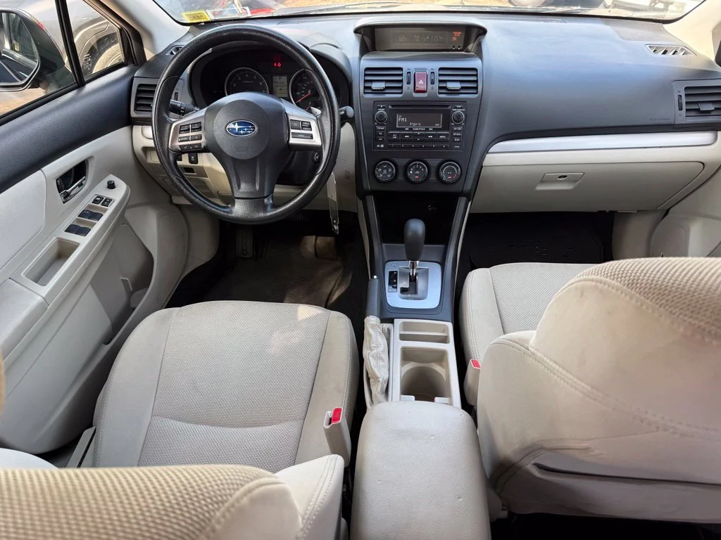 Used 2014 Crystal Black Silica Subaru 2.0i Premium image 24