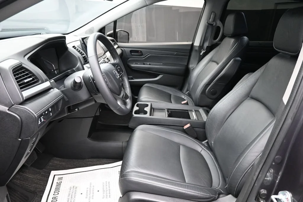 Used 2023  Honda EX-L image 11