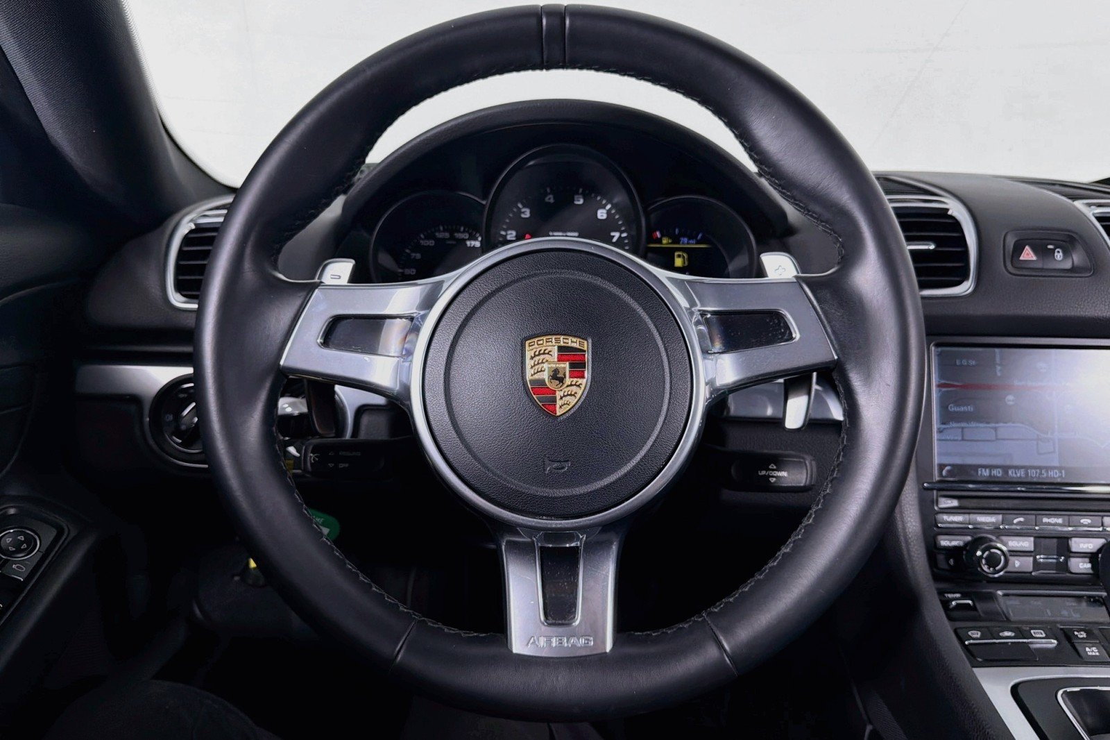 Used 2014 White Porsche  image 17