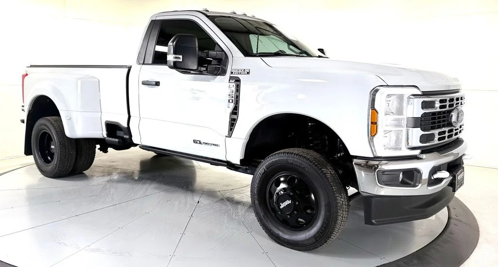 2025 Ford F-350 XLT 4x4 Regular Cab 8' Box DRW's photo