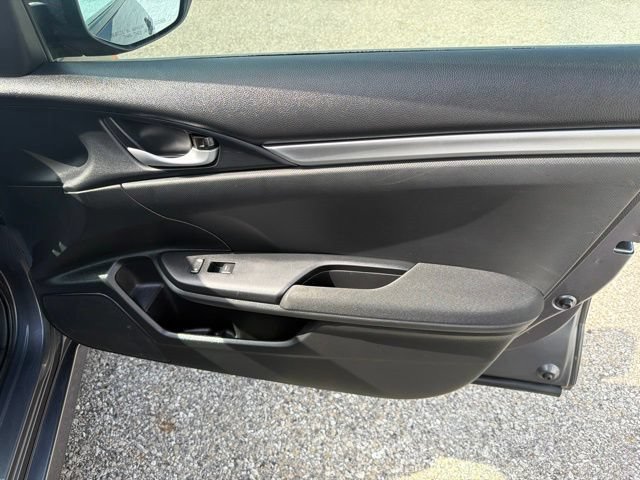 Used 2019  Honda LX image 18