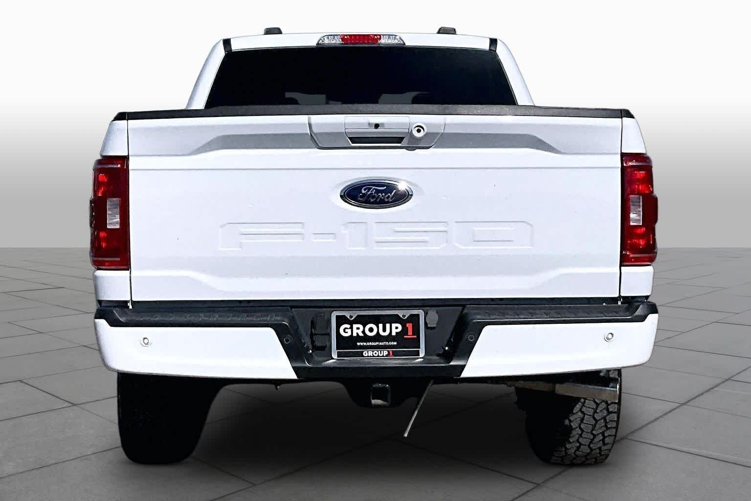 Used 2023 Oxford White Ford XLT image 5