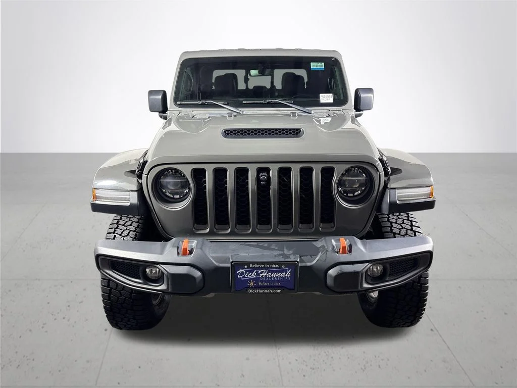 Used 2021 Gray Jeep Mojave image 3