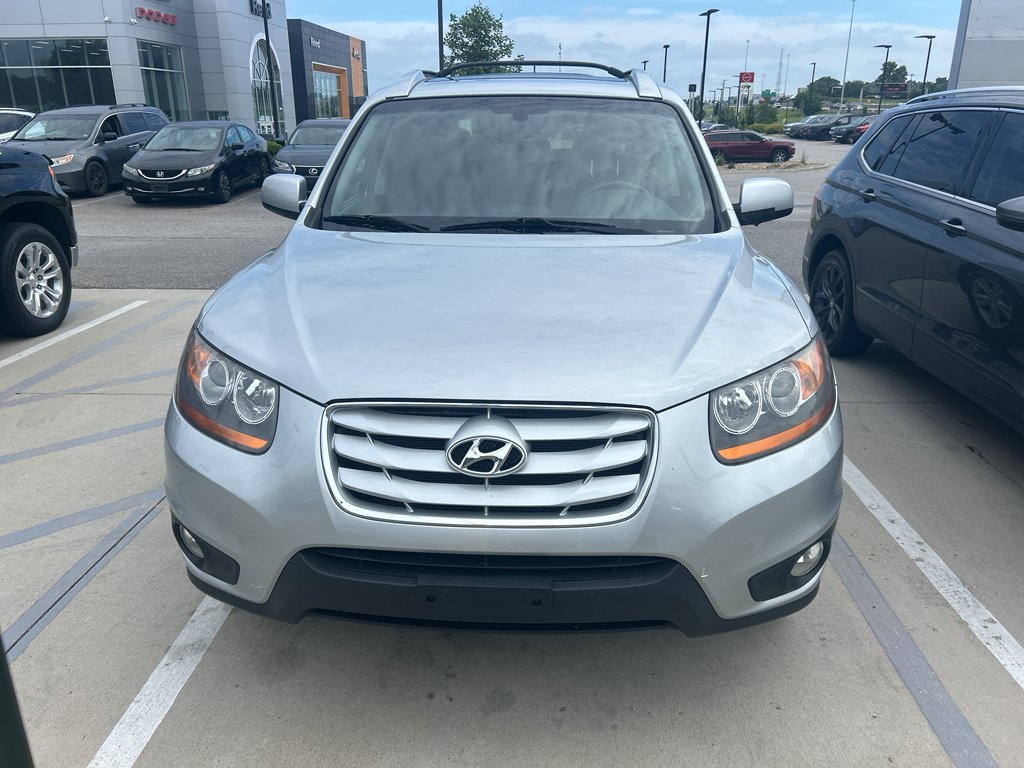 Used 2010 Radiant Silver Hyundai Limited image 2