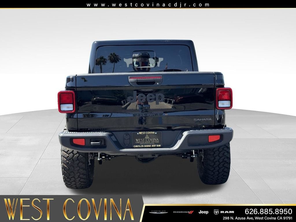 New 2026 Black Clear-Coat Exterior Paint Jeep Sahara image 9