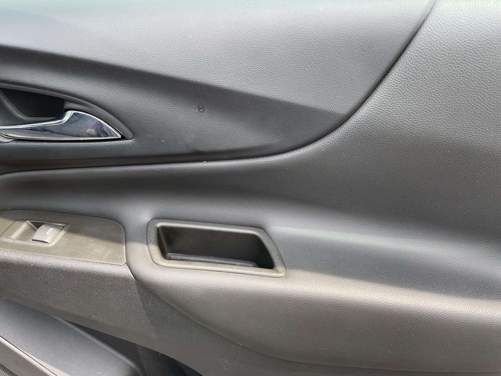 Used 2023 Iron Gray Metallic Chevrolet LT image 7