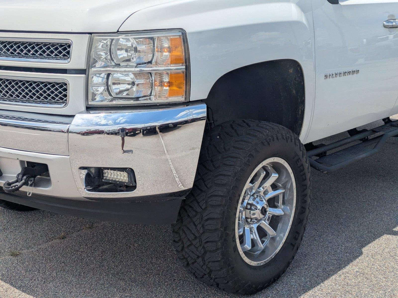 Used 2013 Summit White Chevrolet LTZ image 6
