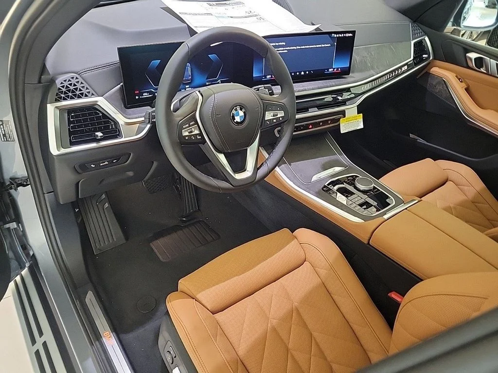 Certified Used 2025 Gray BMW sDrive40i image 9