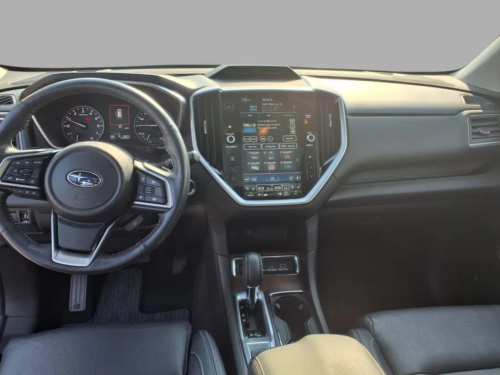 Used 2023 Silver Subaru Touring image 12