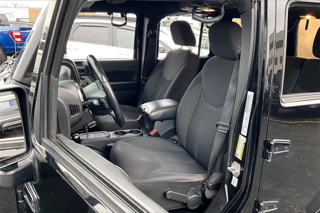 2016 JEEP WRANGLER - Image 19