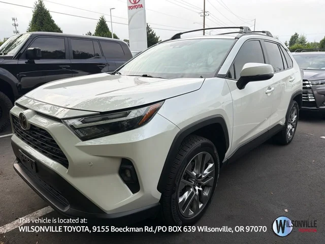 2022 Toyota RAV4 XLE Premium
