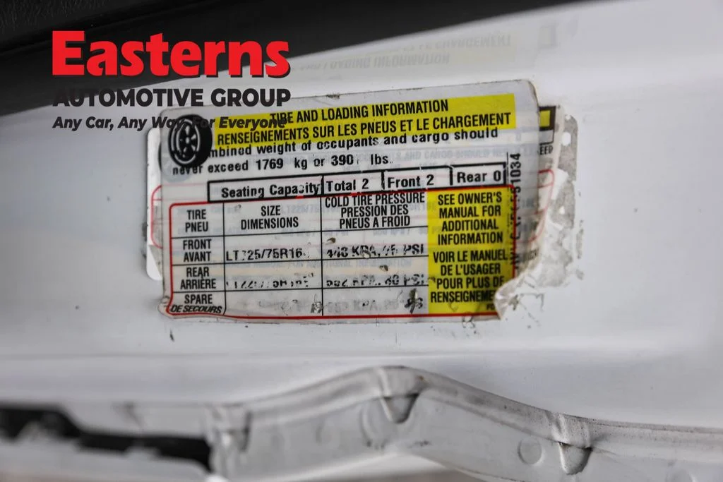 Used 2023 White Ram Base image 31
