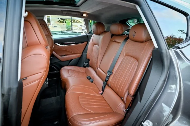 Used 2022 GRAY Maserati Modena image 23