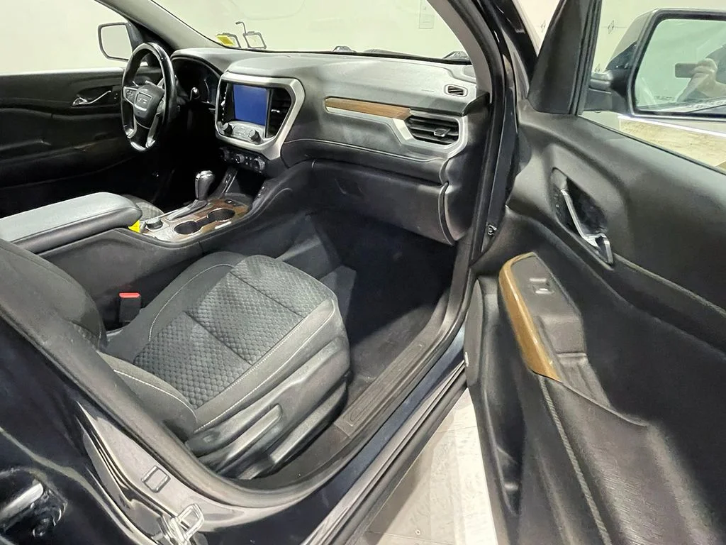 Used 2019 Blue GMC SLE-2 image 27