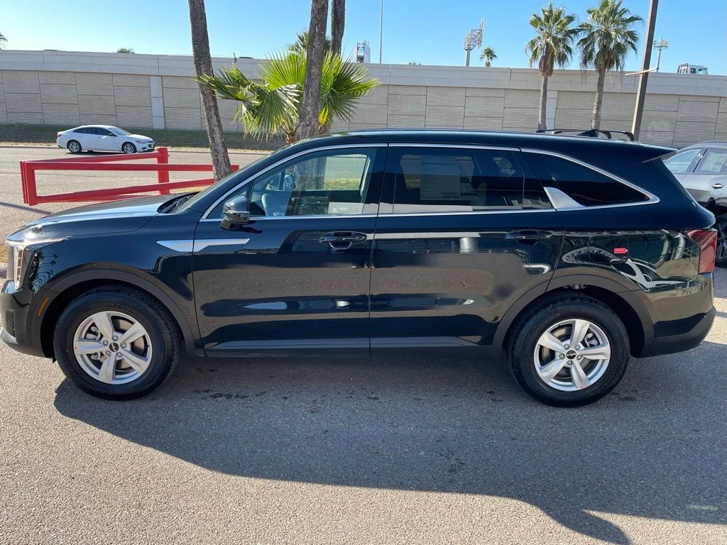 New 2026 Black Kia LX image 4
