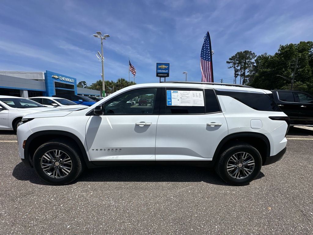 Used 2025 Summit White Chevrolet LT image 13